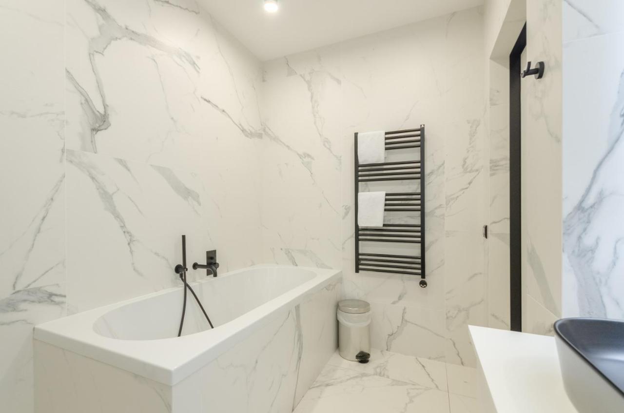קייב Petrovdom 23-173 In Stylish Apartments At Rc מראה חיצוני תמונה