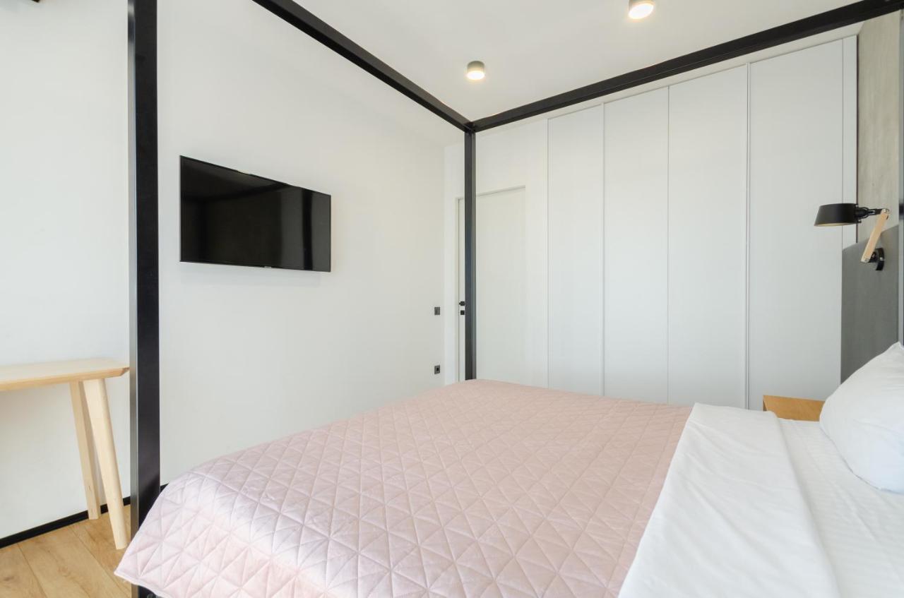 קייב Petrovdom 23-173 In Stylish Apartments At Rc מראה חיצוני תמונה